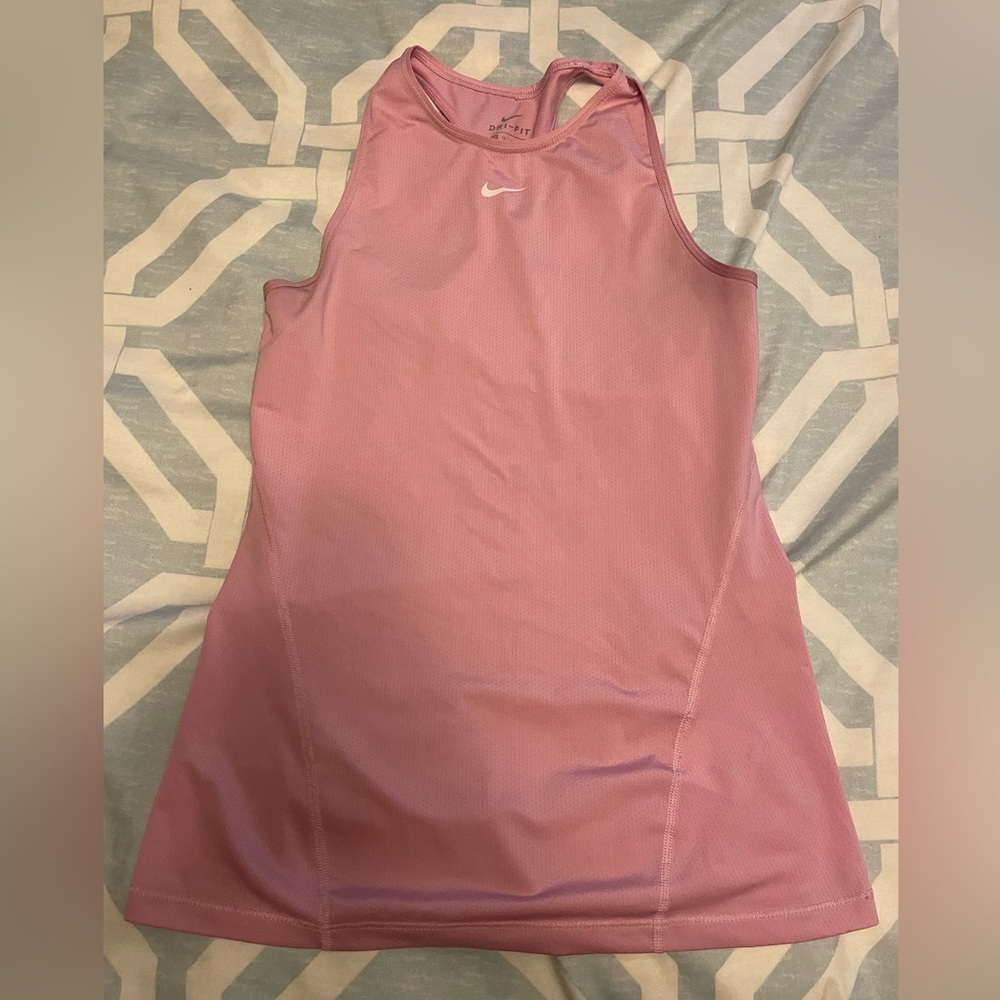 Women’s workout tank